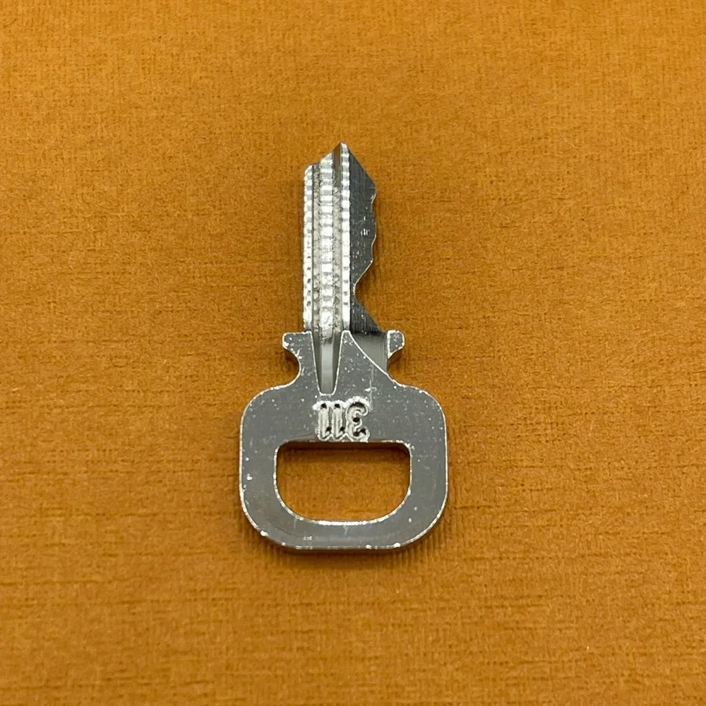 Louis Vuitton Silver Tone Cadena Key #311 For Speedy Alma Lock LV - Picture 7 of 10